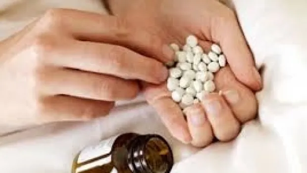 O femeie din Bălăceana a ajuns la spital, după ce a înghițit un pumn de pastile
