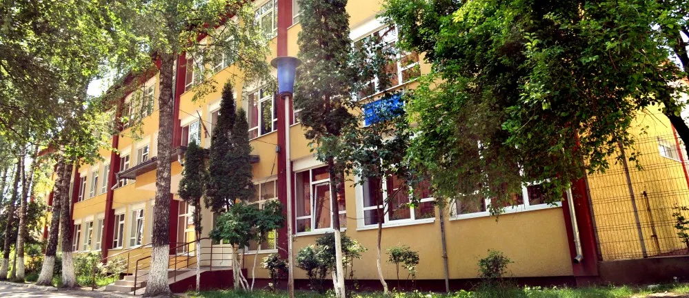 Un copil de nouă ani din municipiul Suceava, diagnosticat cu meningită