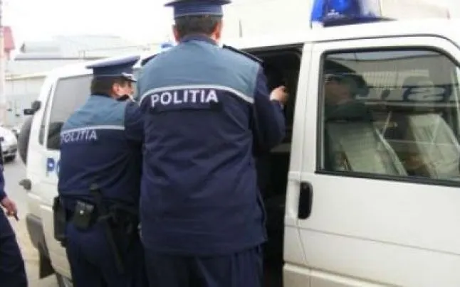 Un bărbat din Frătăuții Vechi a fost reținut pentru că a încălcat ordinul de protecție