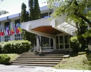 Peste 4.000 de candidați s-au înscris la prima etapă de amitere la USV