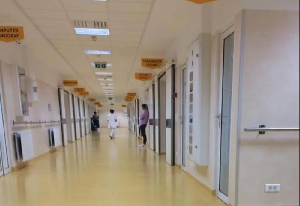 Accident de muncă. Administratorul unei firme de construcții a căzut în gol de la o înălțime de nouă metri