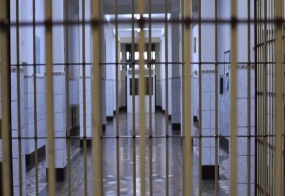 Adolescentă din Șcheia internată într-un centru de detenție pentru tentativă de tâlhărie