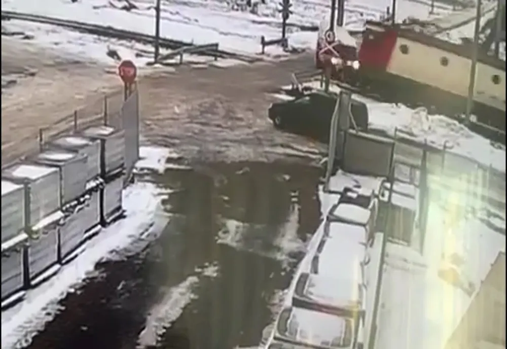 Accidentul feroviar mortal din Șcheia, surprins de camerele de supraveghere VIDEO