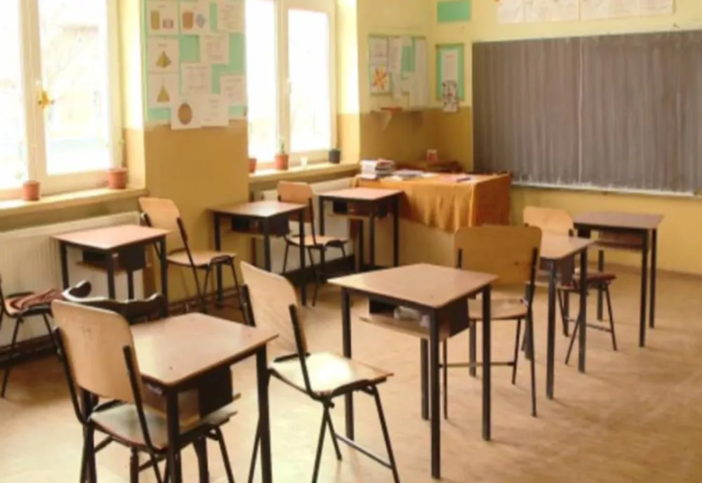 Alte două unități de învățământ din municipiul Suceava au suspendat parțial cursurile din cauza gripei