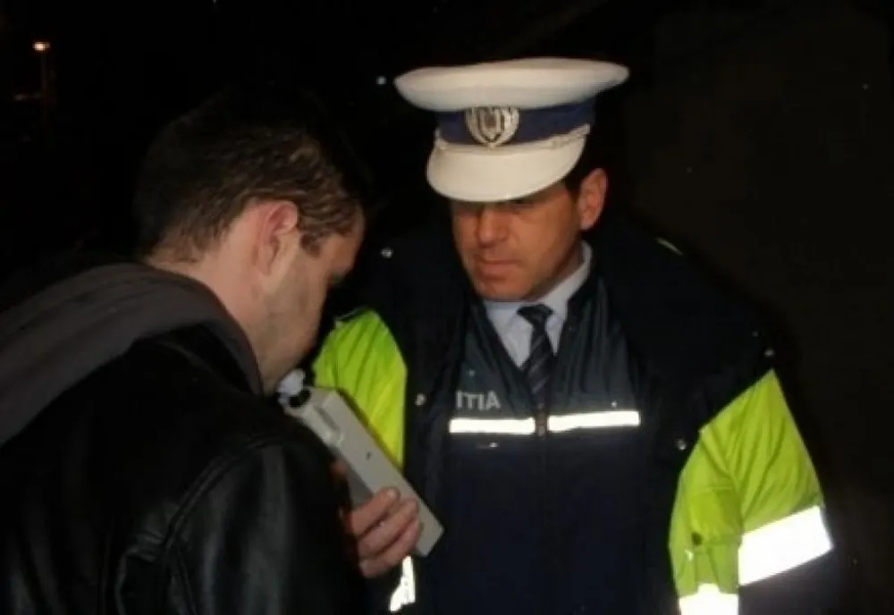 Peste 300 de șoferi testați cu aparatul etilotest în cadrul unei acțiuni a Poliției Rutiere