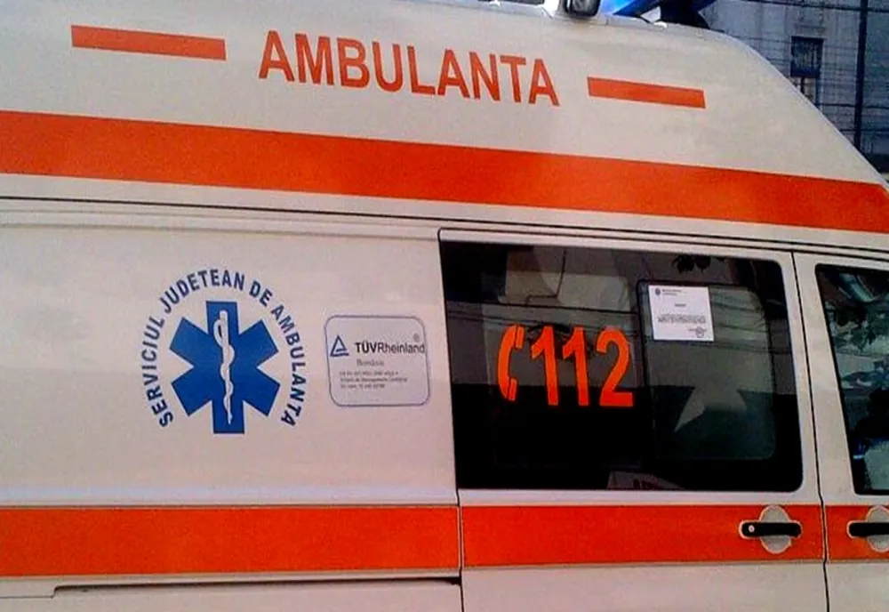 Accident rutier cu două victime după ce o șoferiță a ajuns cu mașina pe contrasens