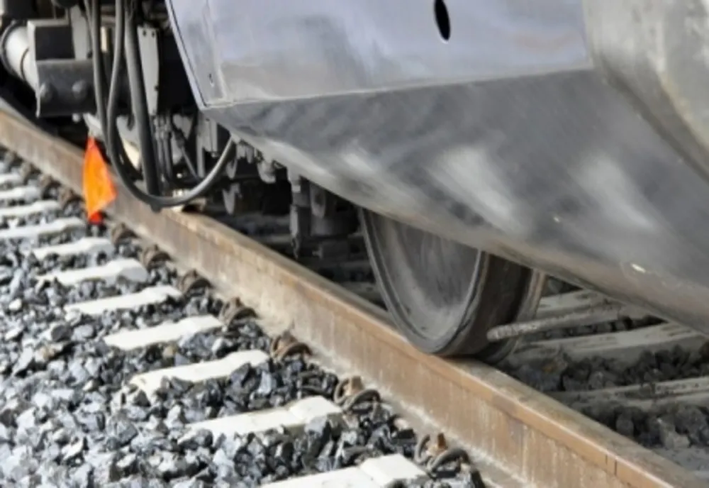 Mașină lovită de tren: un bărbat a murit 