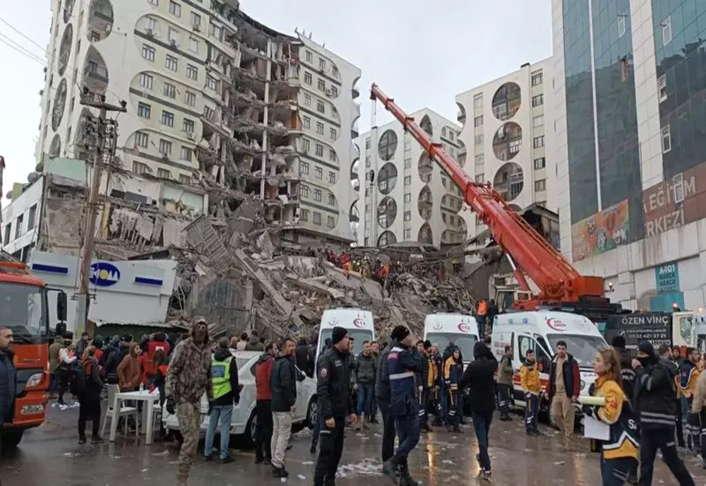 A 4-a zi după cutremurul din Turcia - Misiuni dramatice de căutări după catastrofa umanitară - Mărturiile unui salvator român