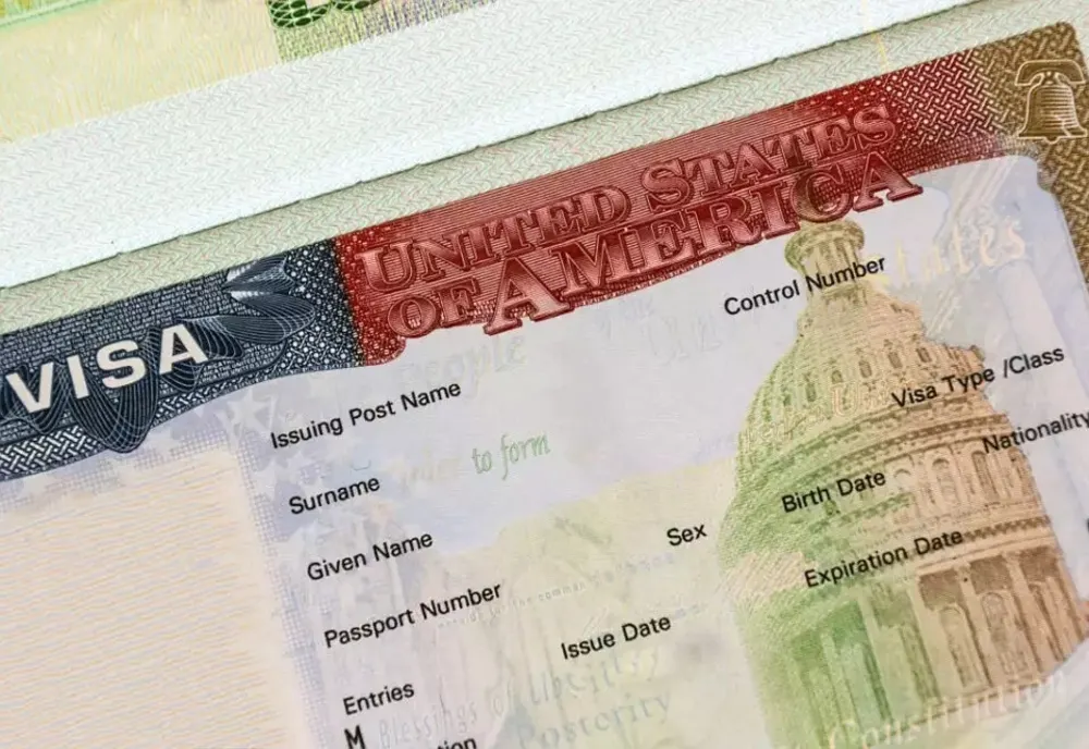 Data de la care românii vor putea călători fără viză în SUA