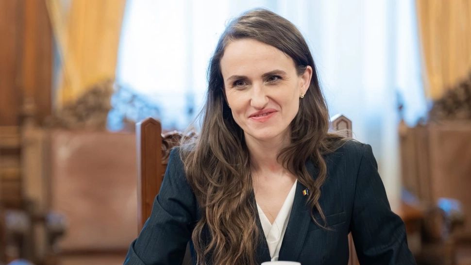 Ce ascunde ministra Țoiu? Transmisia conferinței de presă de la MAE, întreruptă brusc înainte de întrebările jurnaliștilor VIDEO