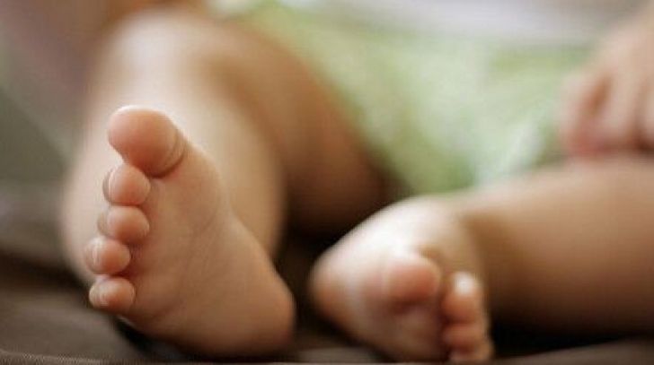 Suceava. Bebeluș de două săptămâni, mort în condiții suspecte