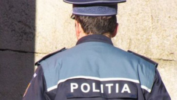 Rădășeni.Ce a găsit un bărbat când s-a apucat de renovat locuința. A mers imediat la poliție