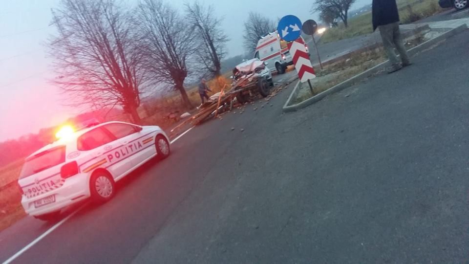 Coliziune între un autoturism și o căruță, pe raza localității Horodnic de Jos FOTO