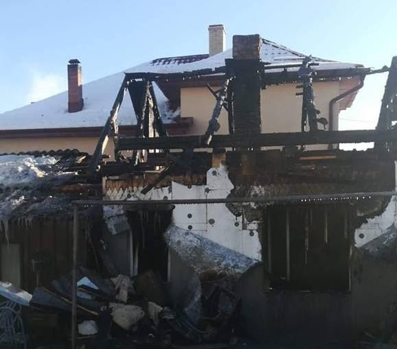 Pagube de 30.000 de lei după un incendiu în localitatea Mănăstirea Humorului FOTO