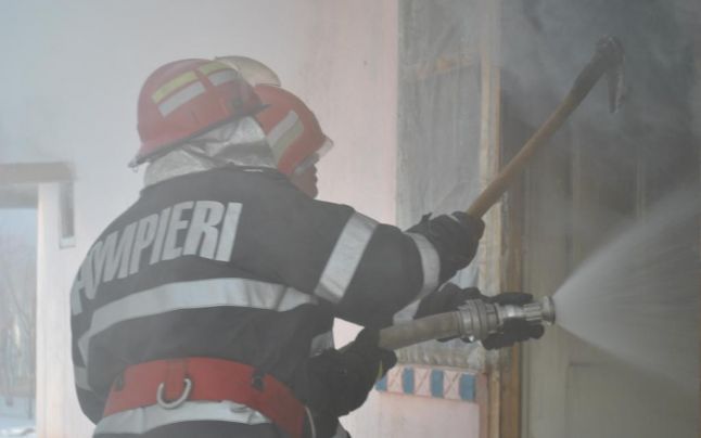 Incendiu la un hotel din Vatra Dornei. Zece persoane au fost evacuate