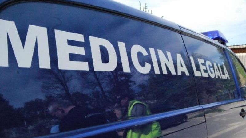 Un bărbat a fost găsit mort în albia unui pârâu din Vatra Dornei