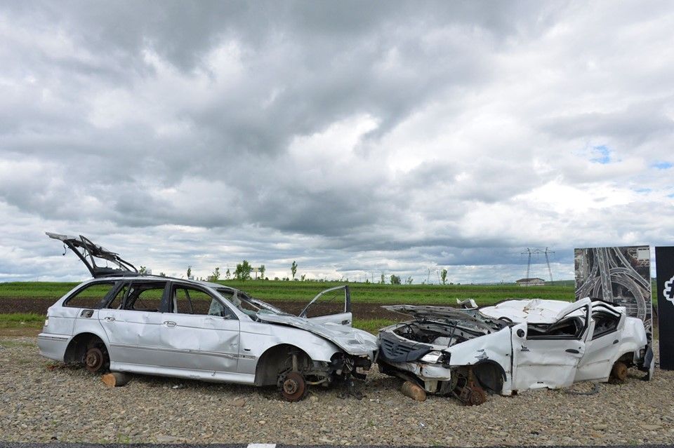 Hoții au dat iama în mașinile expuse la primul metru de autostradă din Moldova FOTO
