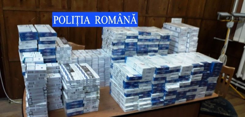 Țigări de contrabandă în valoare de peste 15.000 lei confiscate de polițiști