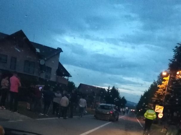 Accident cu o victimă, după ce un șofer a pătruns cu mașina pe contrasens FOTO