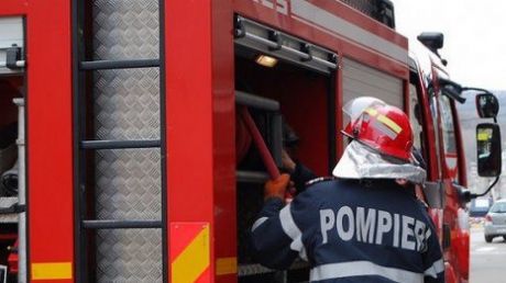 Incendiu la o garsonieră din cartierul Obcini