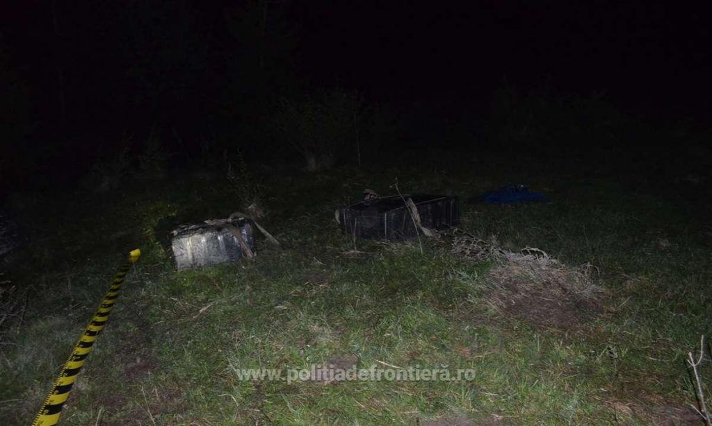 Focuri de armă pentru prinderea unor contrabandiști de țigări. Suspecții au reușit să fugă
