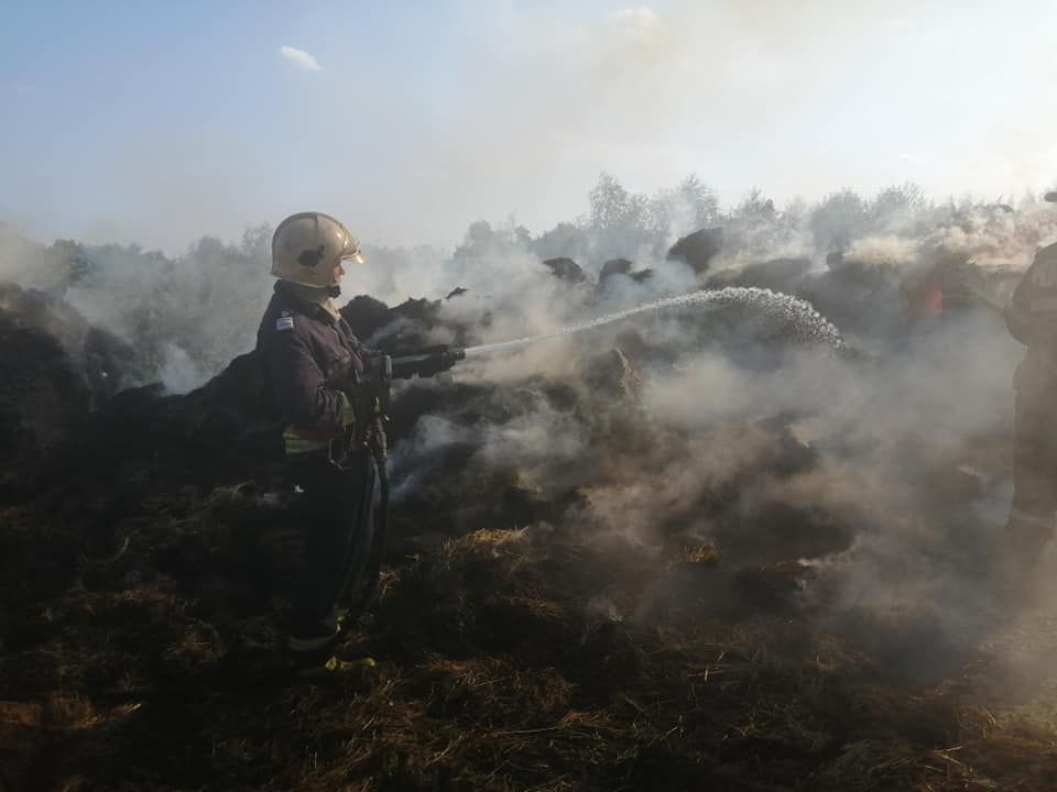 Incendiu la două gospodării din comuna Udești