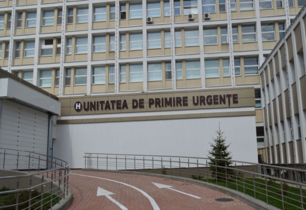 Incident grav la Spitalul Județean Suceava. Un pacient a amenințat o asistentă cu un cuțit 