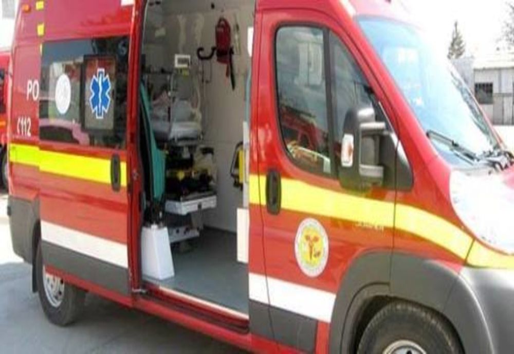 Un bătrân și-a pierdut viața după ce a fost lovit de un autoturism
