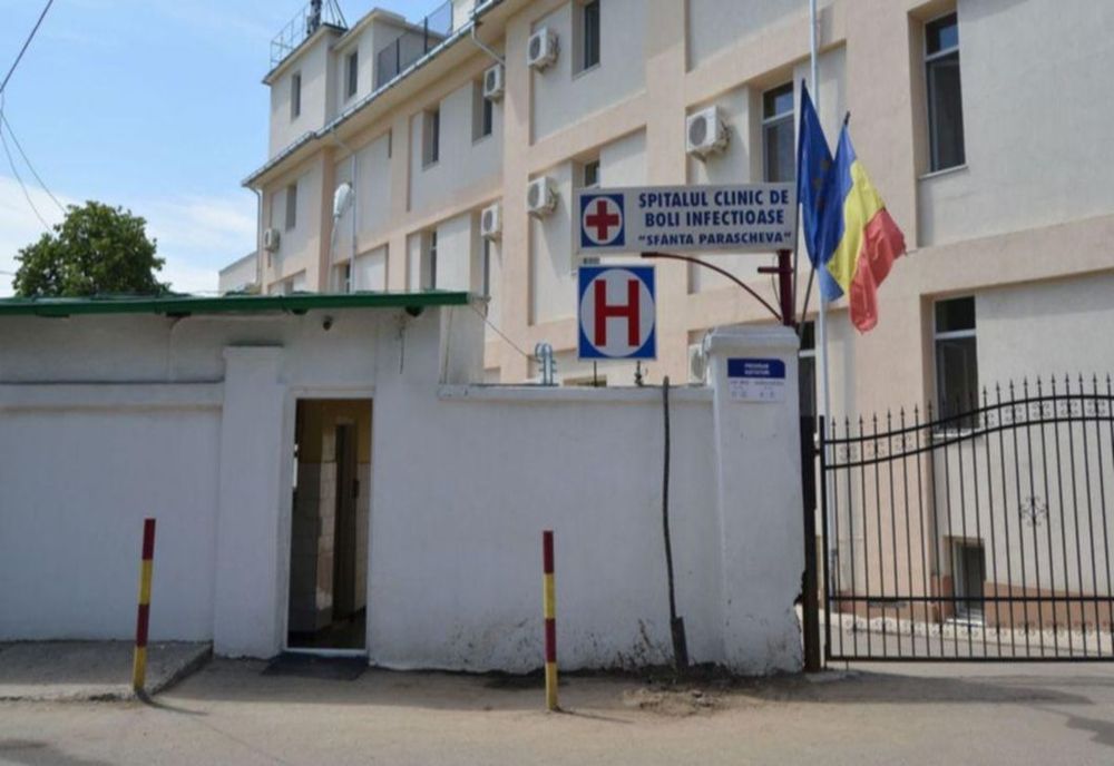 Veste proastă dată de medicii ieșeni! Pacientul din Suceava, diagnosticat cu coronavirus, transferat la ATI. Acolo a ajuns și un alt sucevean, infectat cu COVID-19