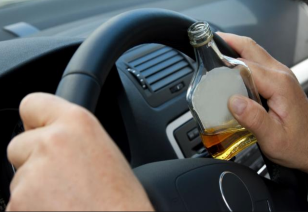 Pericol în trafic! Șoferi băuți, depistați de polițiști!