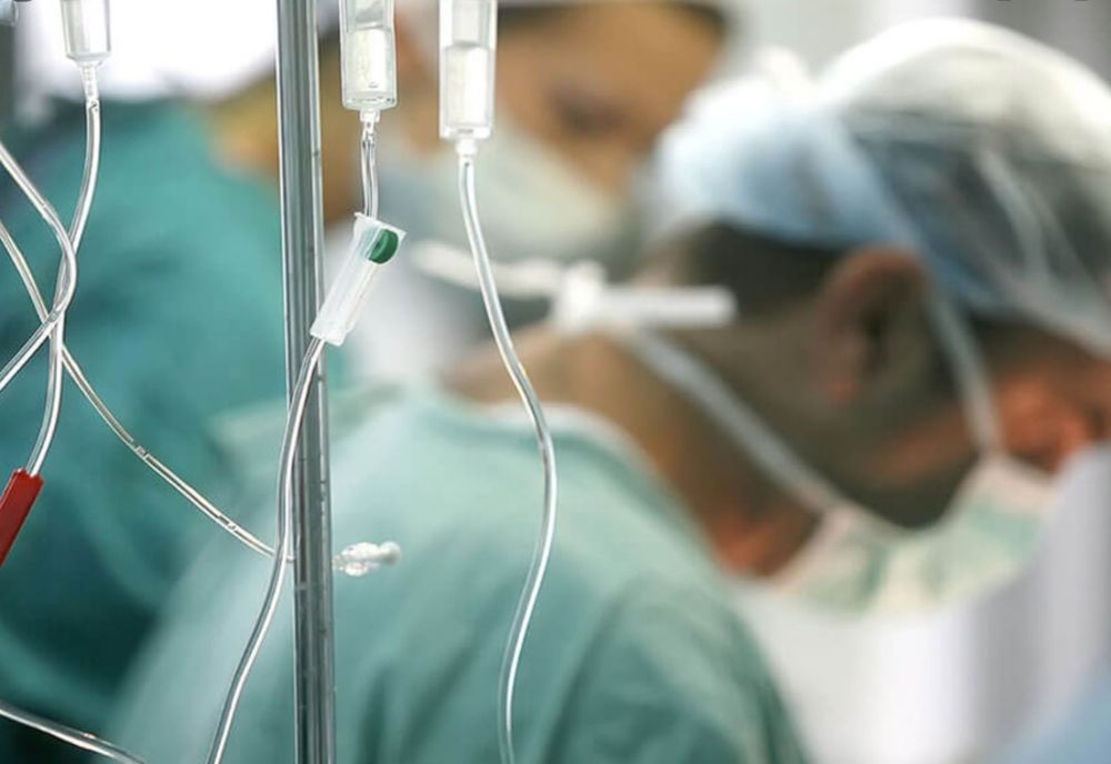 Peste 8.000 de cazuri noi de coronavirus, raportate sâmbătă. Câte persoane au decedat