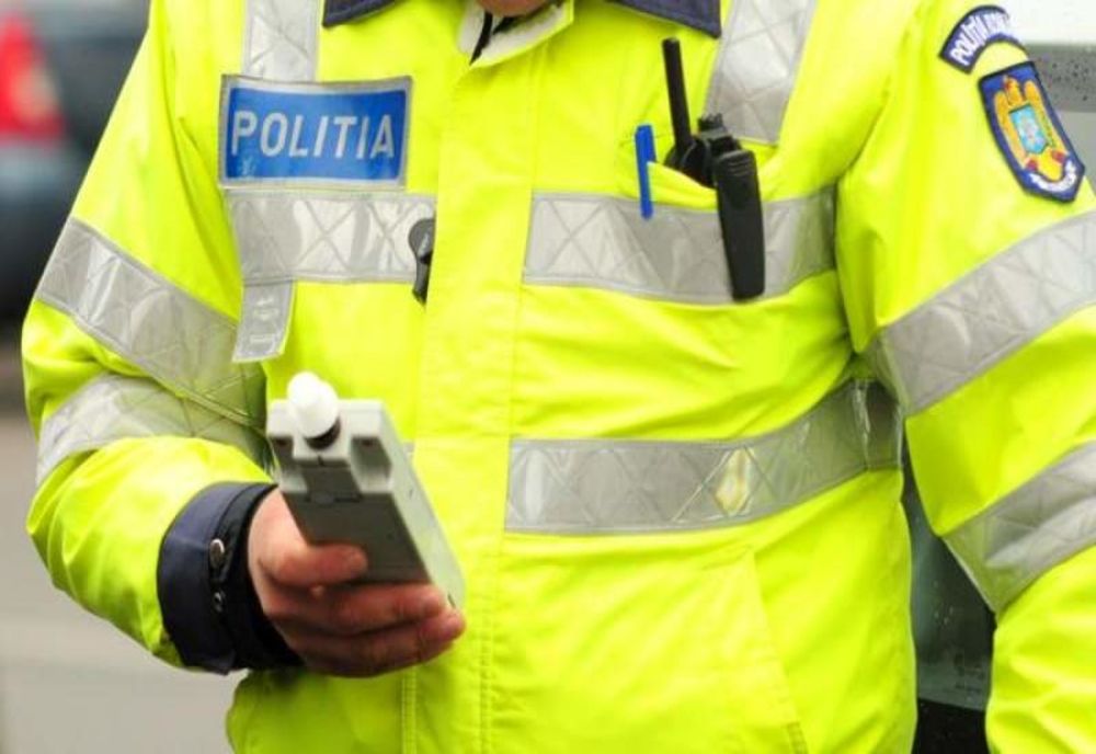 397 testări cu aparatul etilotest şi 76 de amenzi în doar două zile