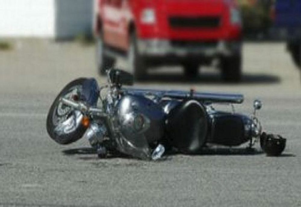 Motociclist accidentat de o șoferiță din Gura Humorului