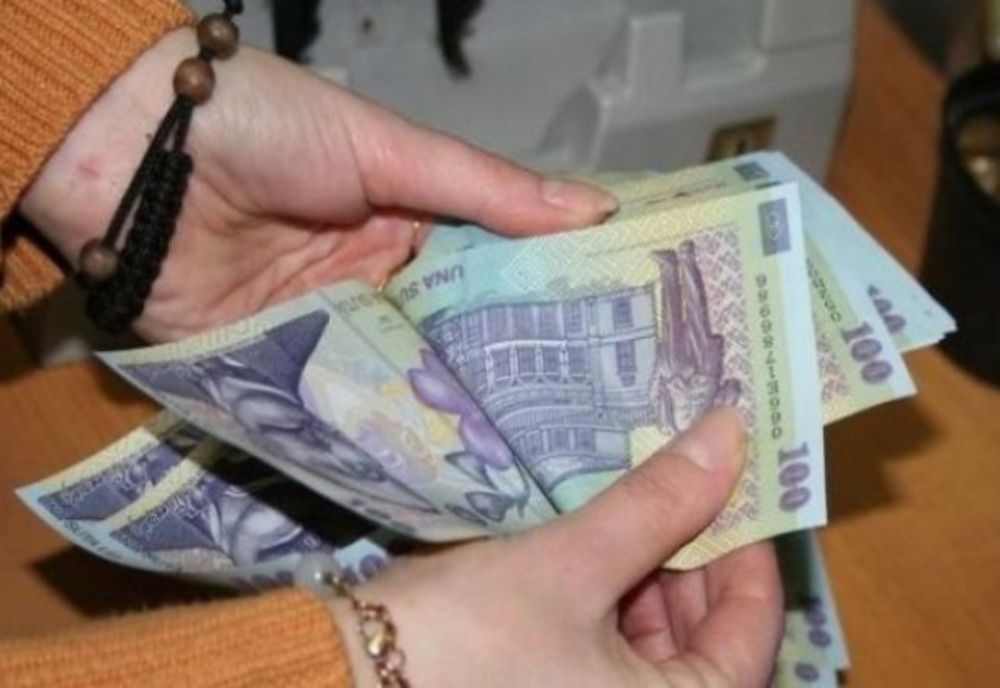 Salariul minim nu va mai fi impozitat din 2022 - Ce conține programul pilot privind salarizarea