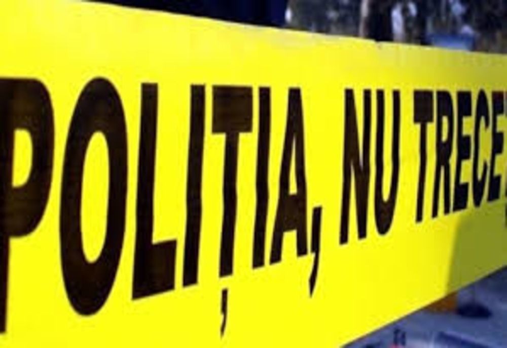Cadavru în stare avansată de putrefacție descoperit într-o pădure