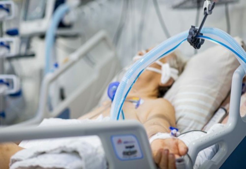 "COVID-19 este doar o gripă mai severă" - Cine este primarul antivaccinist care a făcut TULBURĂTOAREA afirmație