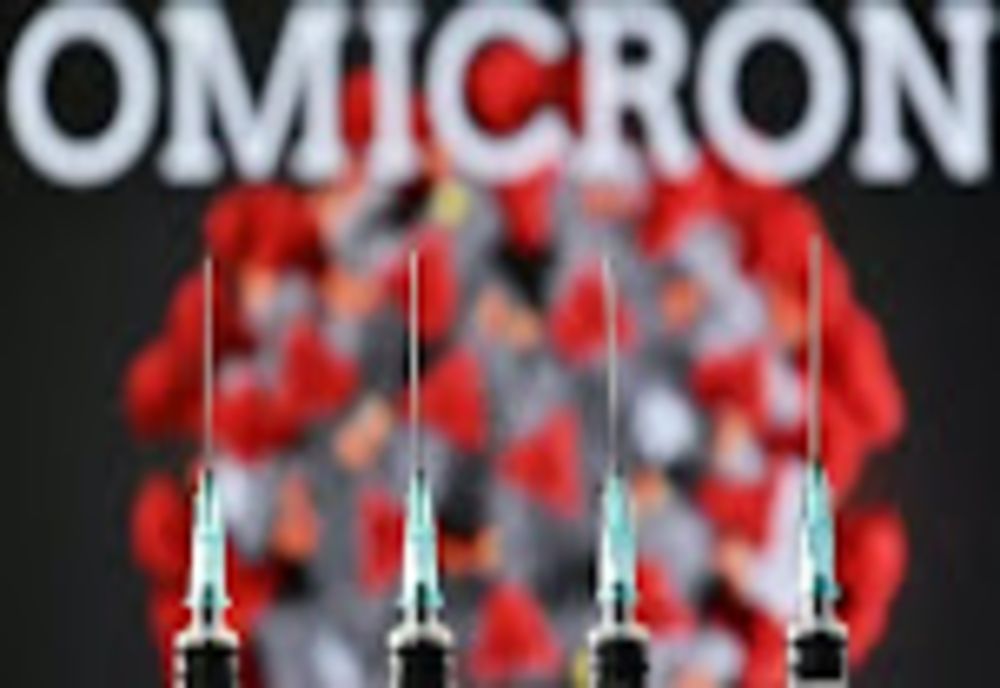 Opt simptome Omicron care apar la persoanele vaccinate cu schemă completă