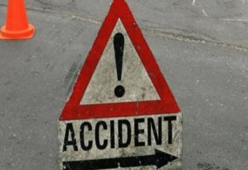 Tamponare frontală pe un drum național între două autoturisme