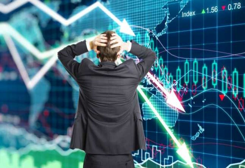 Amânarea ratelor, adoptată azi de Guvern. Cu cât se îndatorează SUPLIMENTAR românii - calculele BROKERILOR