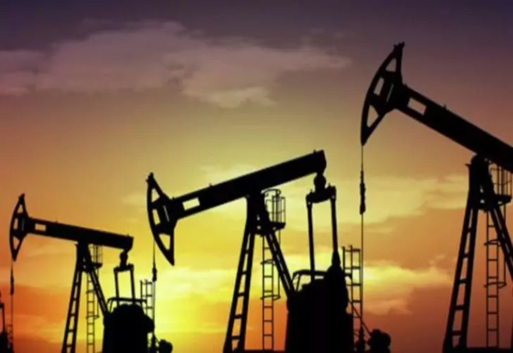 Prețul petrolului a scăzut puternic