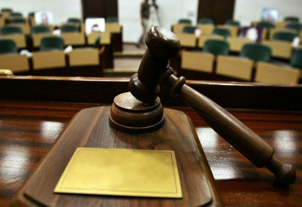 Judecătoarea drogată din Suceava își intimida fostul soț cu interlopii. S-a folosit de bodyguarzi ca să-și ia copiii de la bărbat