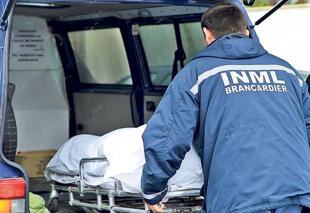 Un bărbat s-a întors beat de la o petrecere și s-a culcat. Familia l-a găsit fără suflare