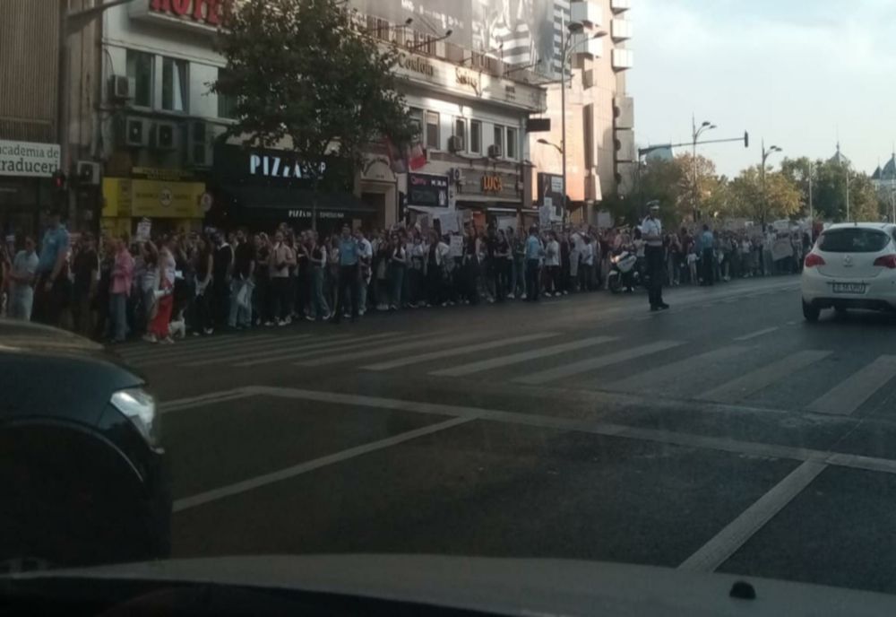 Marș de protest pentru drepturile femeilor. Manifestanții au cerut servicii pentru victimele violenței domestice și violenței sexuale