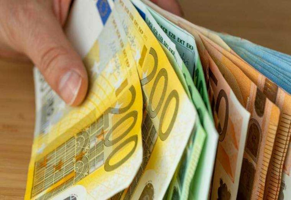 MINISTERUL AGRICULTURII LANSĂ „CREDITUL FERMIERULUI”! CUM POT OBȚINE AGRICULTORII PÂNĂ LA 50.000 DE EURO DE LA STAT