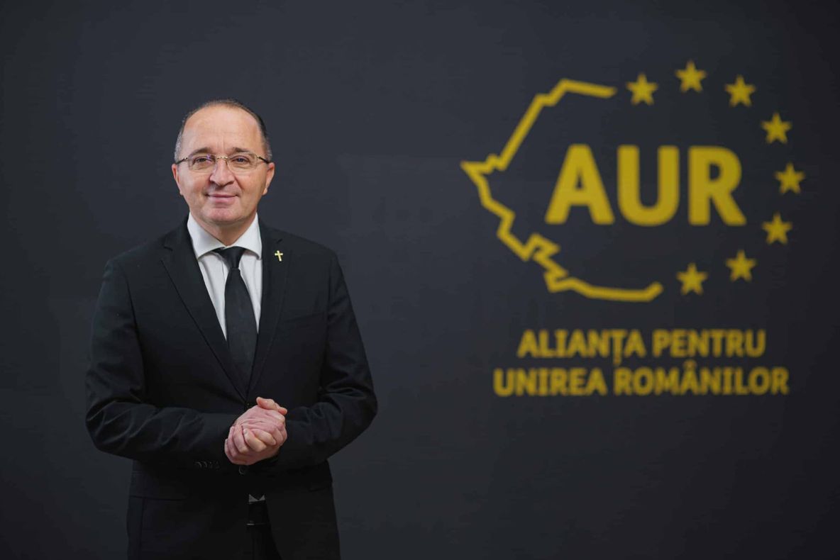 NEGREA PETRU-GABRIEL (AUR): GUVERNUL PNL-PSD-USR-UDMR A DECLANȘAT O AVALANȘĂ FISCALĂ CARE LOVEȘTE DIRECT ÎN CEI MAI VULNERABILI. FAC UN APEL CĂTRE TOȚI PARLAMENTARII SĂ VOTEZE LUNI MOȚIUNEA DE CENZURĂ