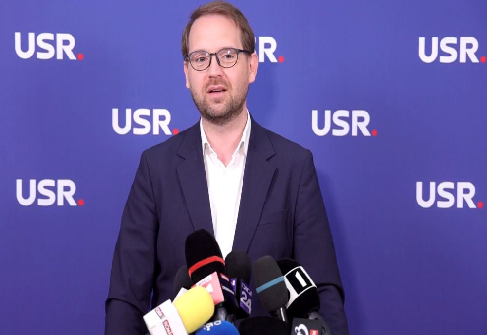 FRITZ: „NU E ÎNTÂMPLĂTOR CĂ AUR A ALES-O PE DIANA BUZOIANU. ESTE O AMENINȚARE DUBLĂ PENTRU EXTREMIȘTI”