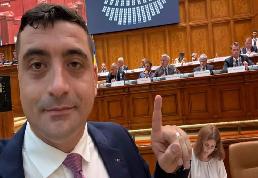 ȘEDINȚĂ COMUNĂ ÎN PARLAMENT: MOȚIUNILE DE CENZURĂ ALE OPOZIȚIEI, PREZENTATE ÎN PLEN 
