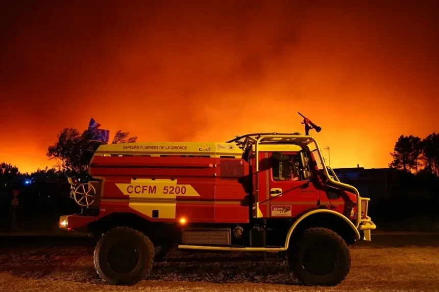 Aproximativ 2.000 de baloţi de paie au ars în urma unui incendiu, în Basarabi