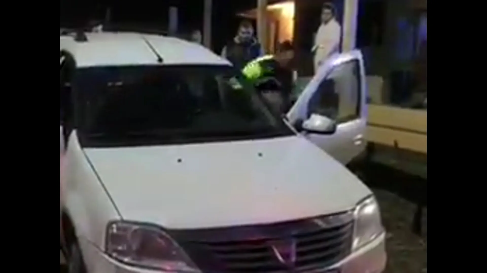 stradă blocată tânăr Ipotești