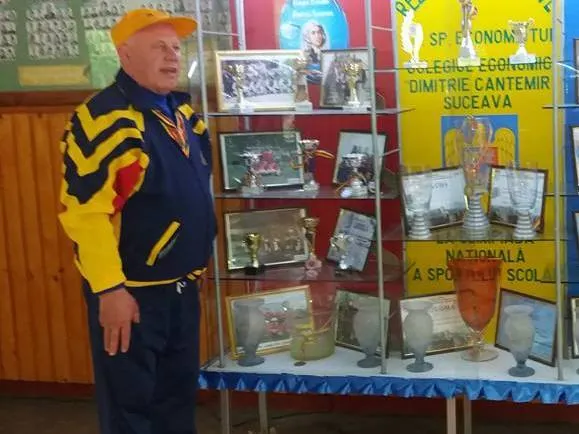 profesorul Lazăr Tipa